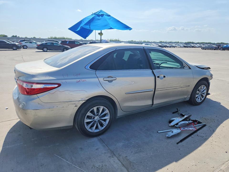 2015 TOYOTA CAMRY LE — Фото 3 из 12