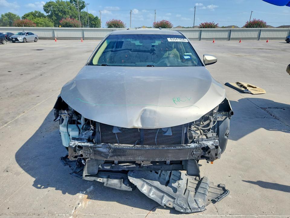 2015 TOYOTA CAMRY LE — Фото 5 из 12