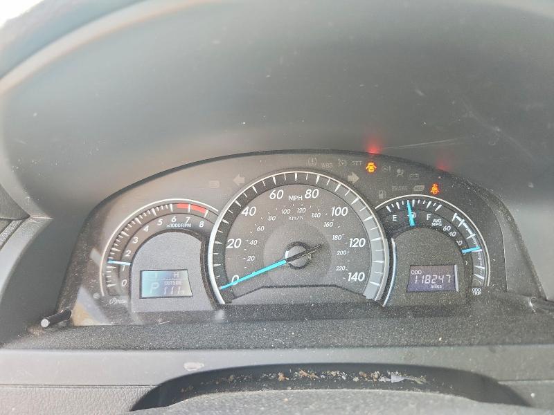 2015 TOYOTA CAMRY LE — Фото 9 из 12