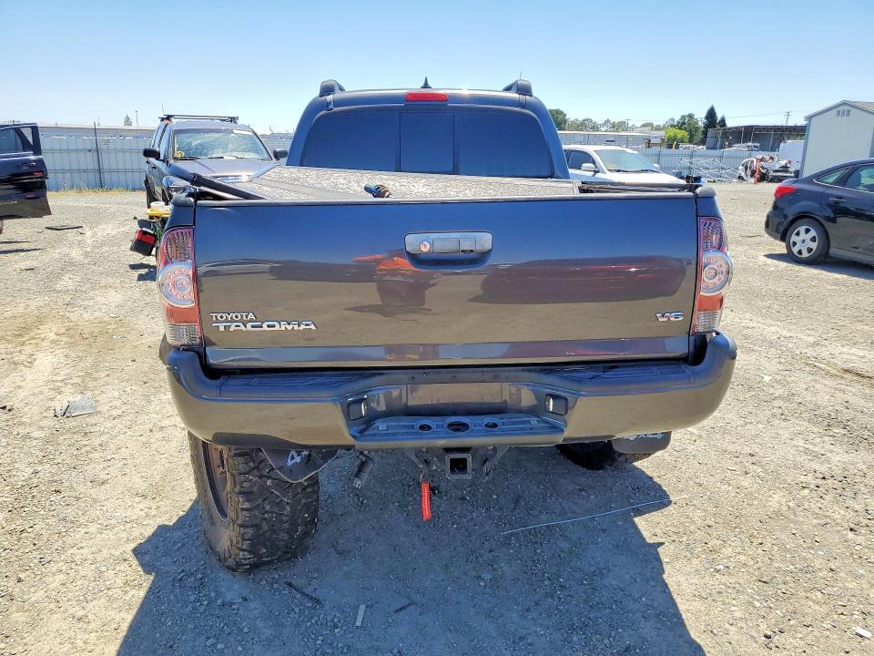 2015 TOYOTA TACOMA DOUBLE CAB LONG BED — Фото 6 из 12