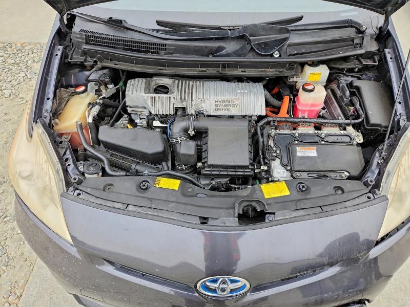 2015 TOYOTA PRIUS TWO — Фото 11 из 12