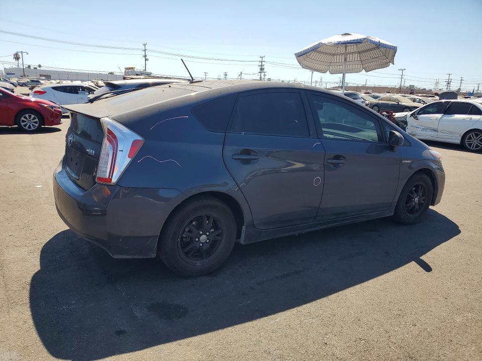 2015 TOYOTA PRIUS FOUR — Фото 3 из 13