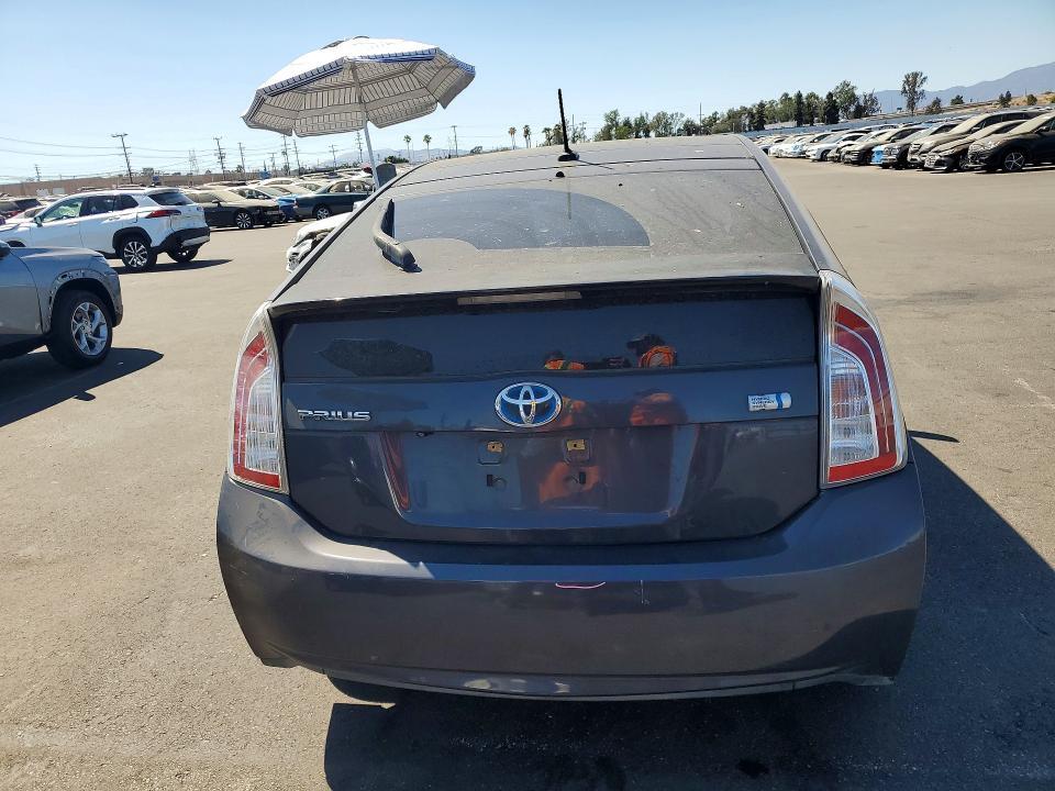 2015 TOYOTA PRIUS FOUR — Фото 6 из 13