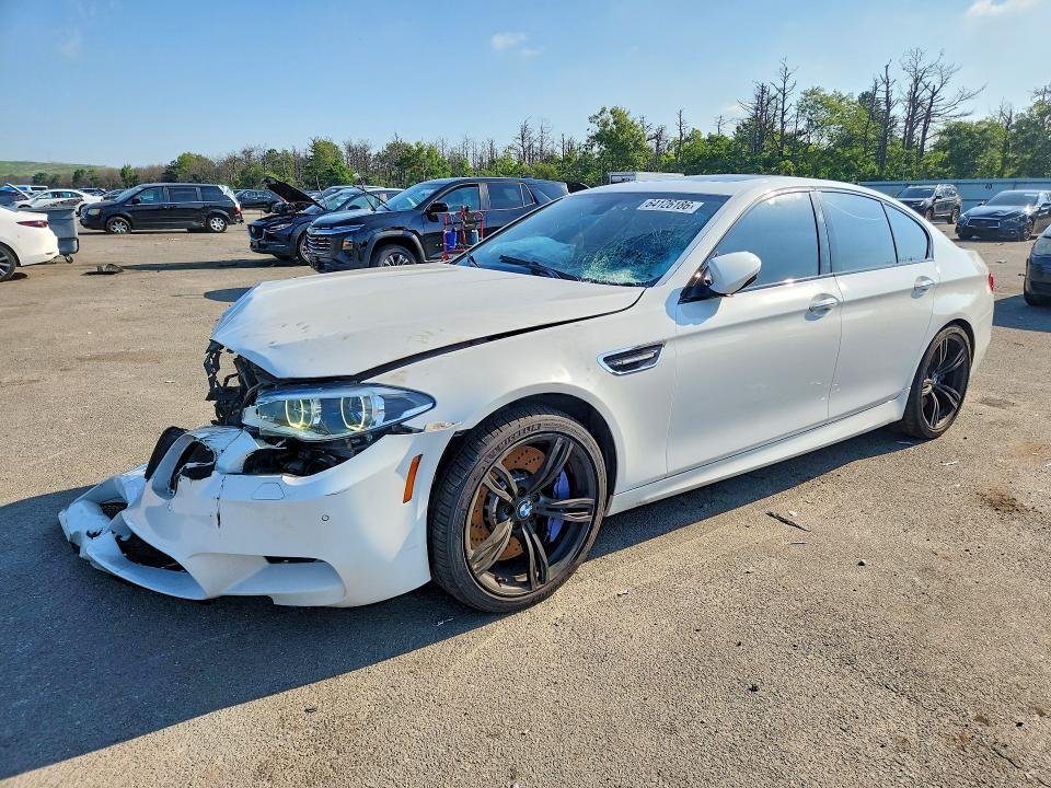 2014 BMW M5 WBSFV9C59ED593759