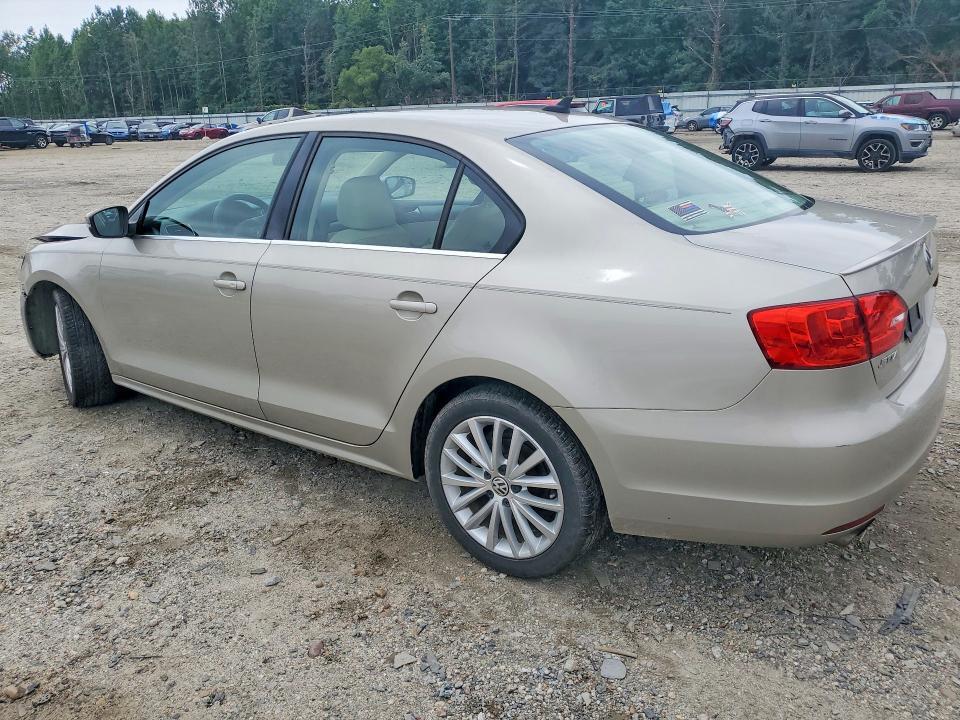 2014 VOLKSWAGEN JETTA TDI — Фото 2 из 13
