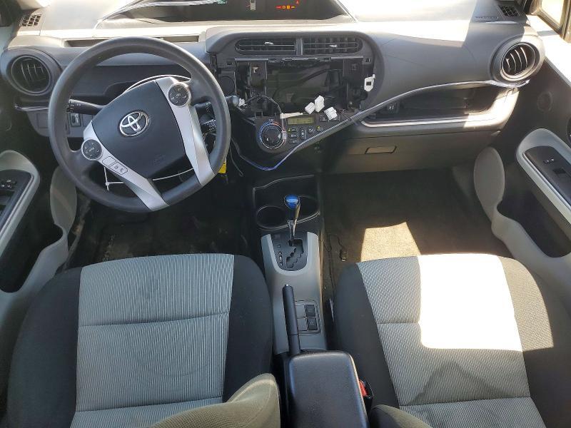 2014 TOYOTA PRIUS C TWO — Фото 8 из 12