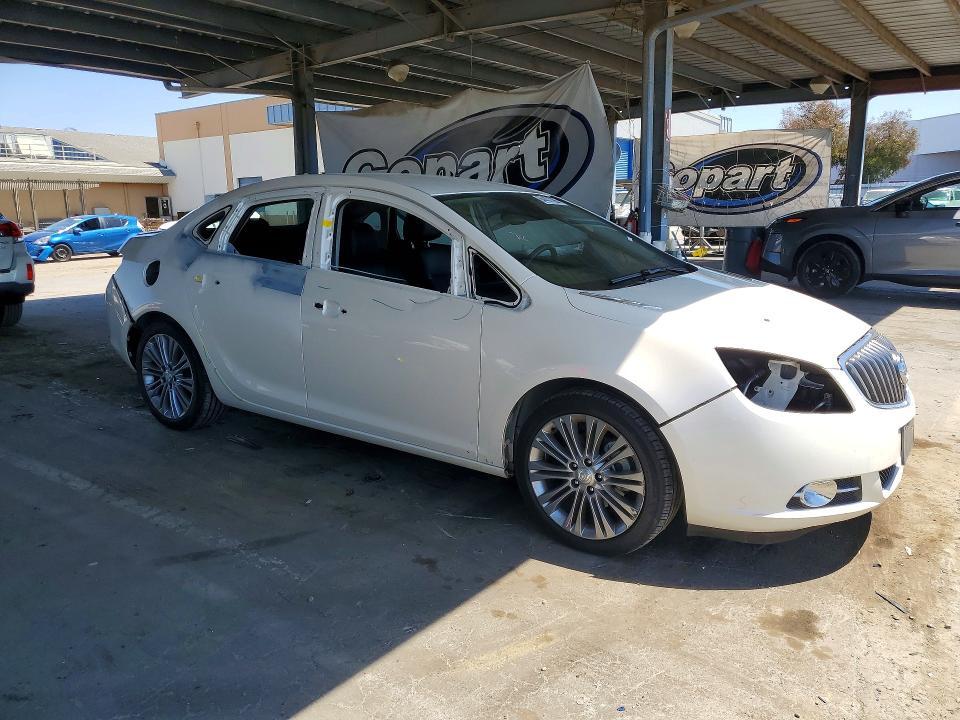 2014 BUICK VERANO PREMIUM — Фото 4 из 13