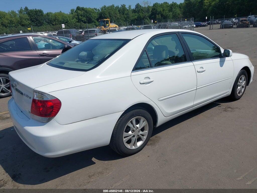 4T1BF30KX6U633337 2006 TOYOTA CAMRY photo no. 4