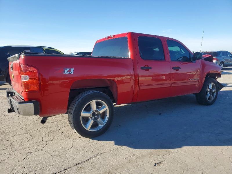 2013 CHEVROLET SILVERADO K1500 LT — Фото 3 из 12