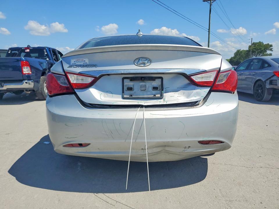 2013 HYUNDAI SONATA GLS — Фото 6 из 12