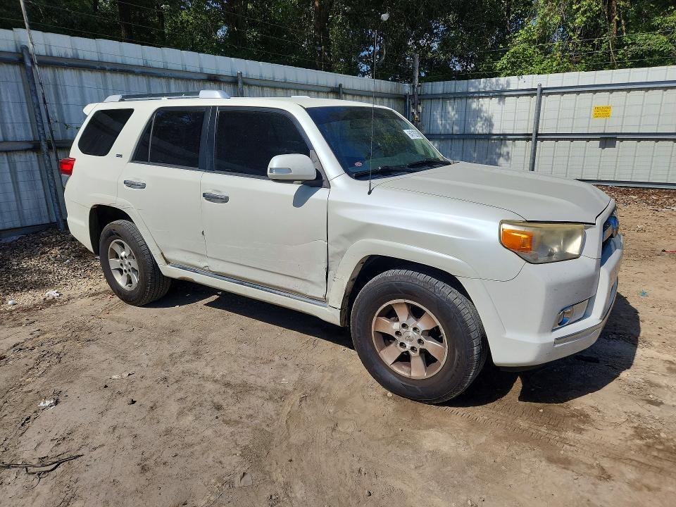 JTEZU5JR8D5048355 2013 TOYOTA 4RUNNER photo no. 4