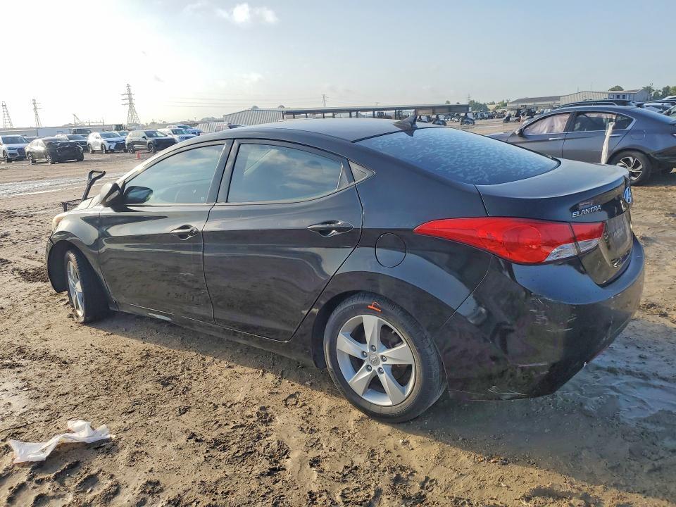 KMHDH4AE3DU941190 2013 HYUNDAI ELANTRA photo no. 2