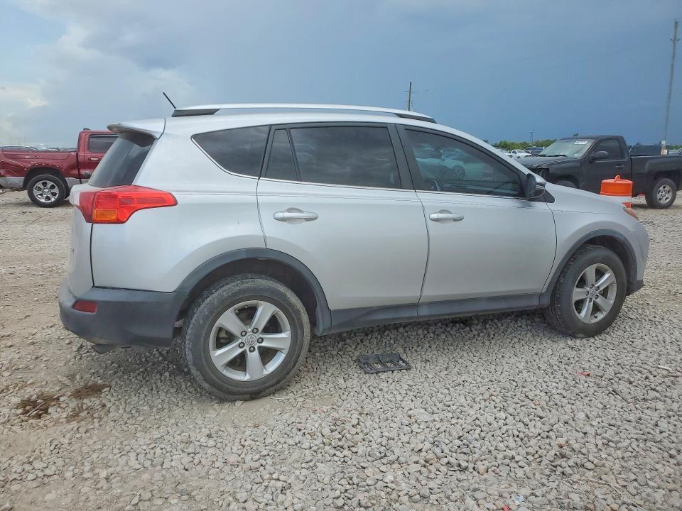 2013 TOYOTA RAV4 XLE — Фото 3 из 12