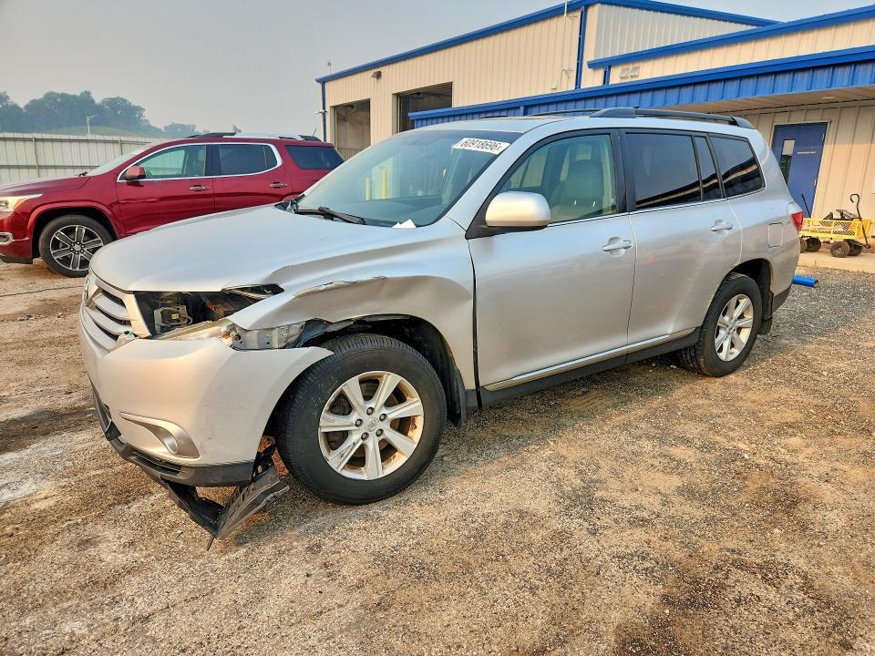 5TDBK3EH8CS156839 2012 TOYOTA HIGHLANDER photo no. 1
