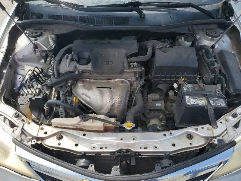 2012 TOYOTA CAMRY L — Фото 11 из 12