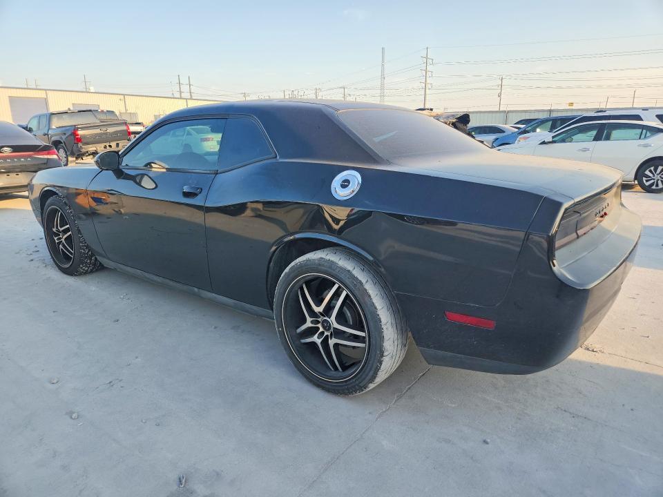 2012 DODGE CHALLENGER SXT — Фото 2 из 12