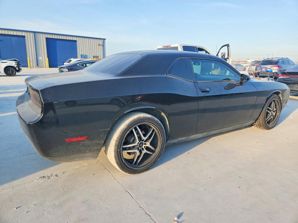 2012 DODGE CHALLENGER SXT — Фото 3 из 12