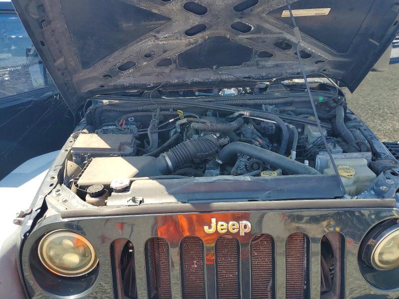 2011 JEEP WRANGLER UNLIMITED SPORT — Фото 11 из 13