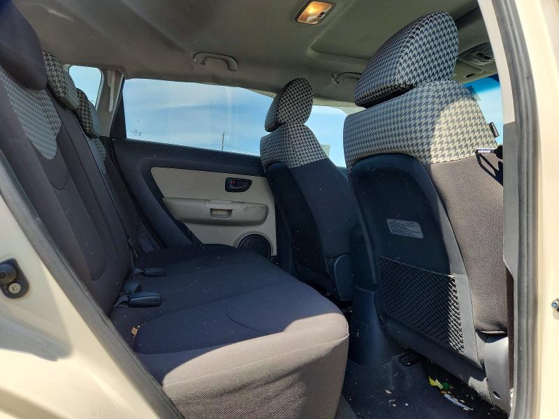 2010 KIA SOUL + — Фото 10 из 12