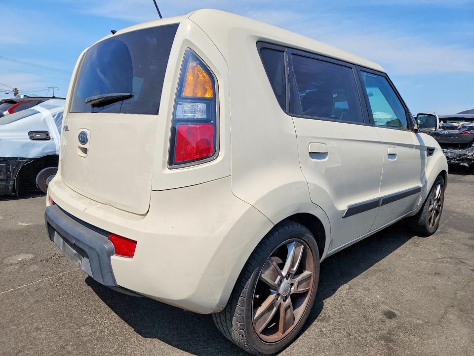 2010 KIA SOUL + — Фото 3 из 12