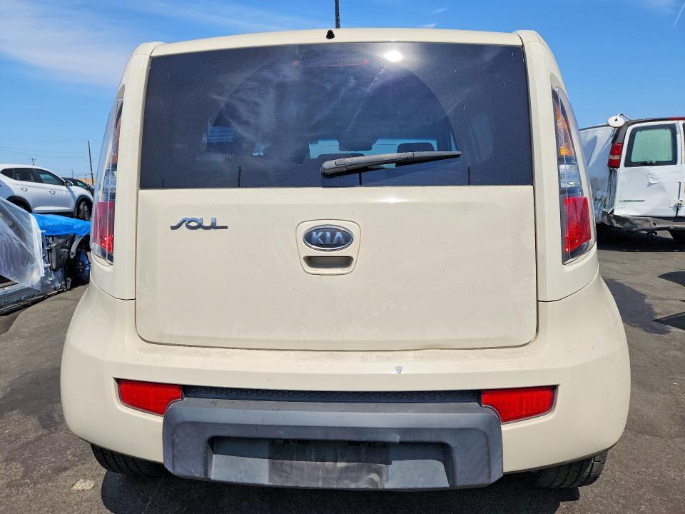 2010 KIA SOUL + — Фото 6 из 12