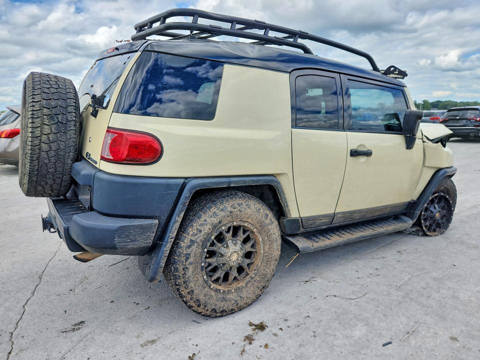 2008 TOYOTA FJ CRUISER BASE — Фото 3 из 12