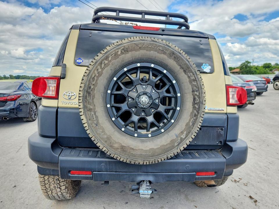 2008 TOYOTA FJ CRUISER BASE — Фото 6 из 12