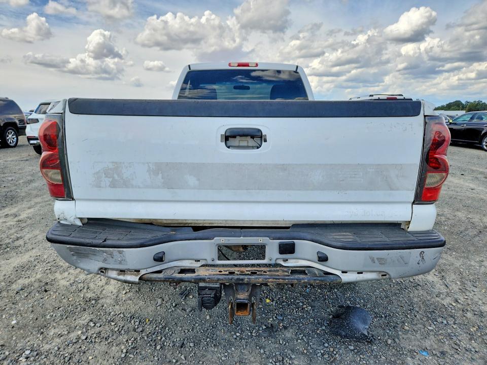 2007 CHEVROLET SILVERADO K2500 HEAVY DUTY — Фото 6 из 13