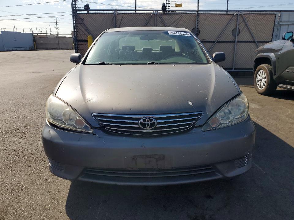 2005 TOYOTA CAMRY LE — Фото 5 из 12