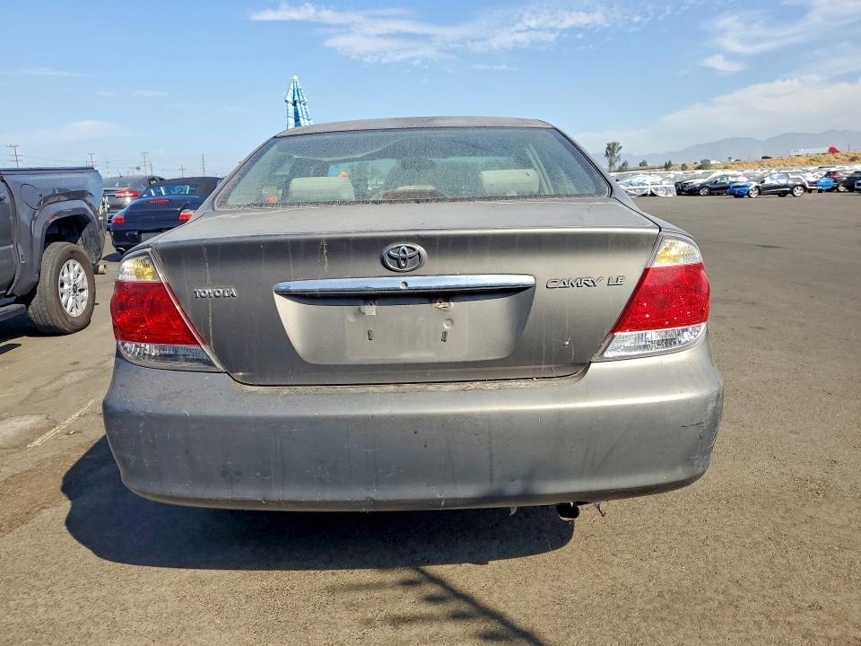 2005 TOYOTA CAMRY LE — Фото 6 из 12