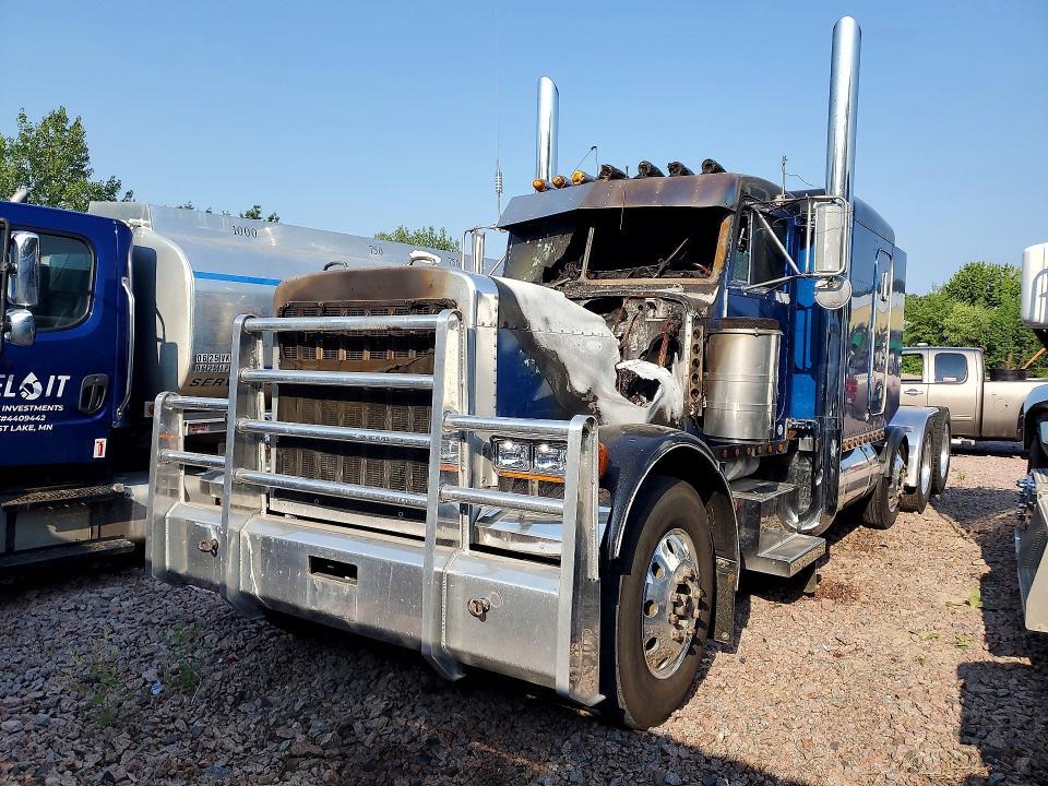 2001 PETERBILT 379 1XP5DB9X81D563456
