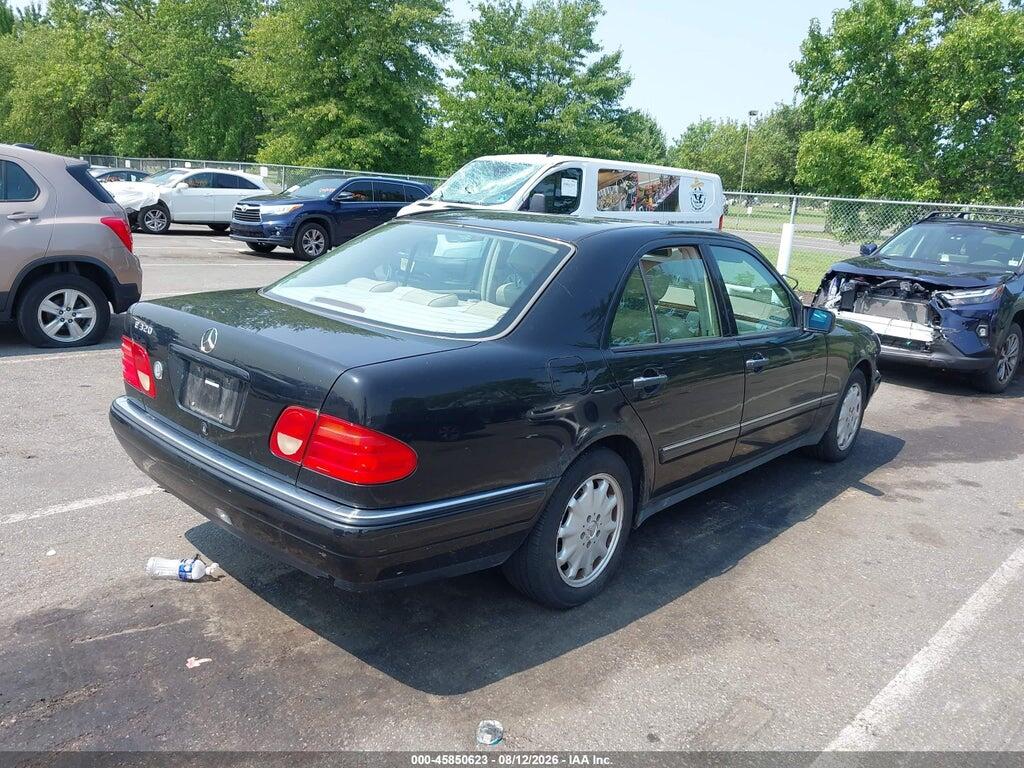 WDBJF65H9XA864858 1999 MERCEDES-BENZ E 320 photo no. 4