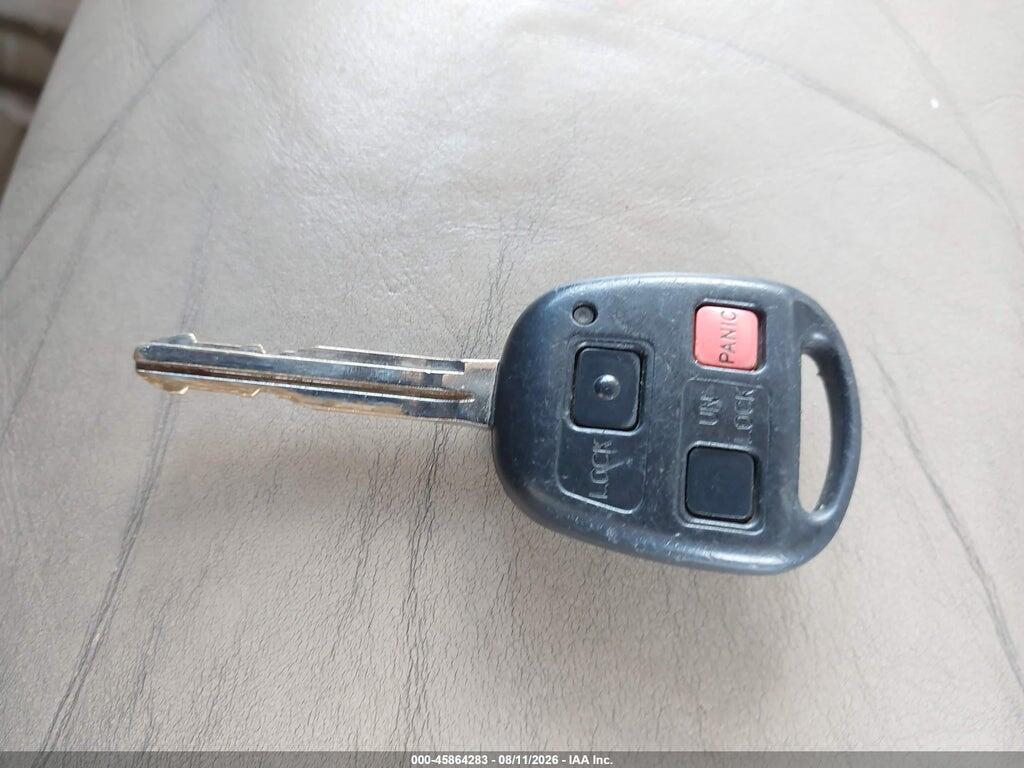 JTEHT05J822028062 2002 TOYOTA LAND CRUISER photo no. 11