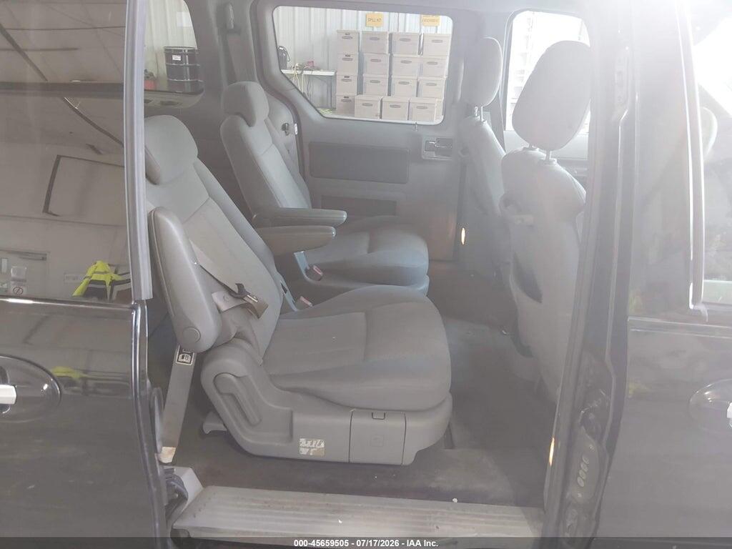 2MRZA20204BJ02403 2004 MERCURY MONTEREY photo no. 8