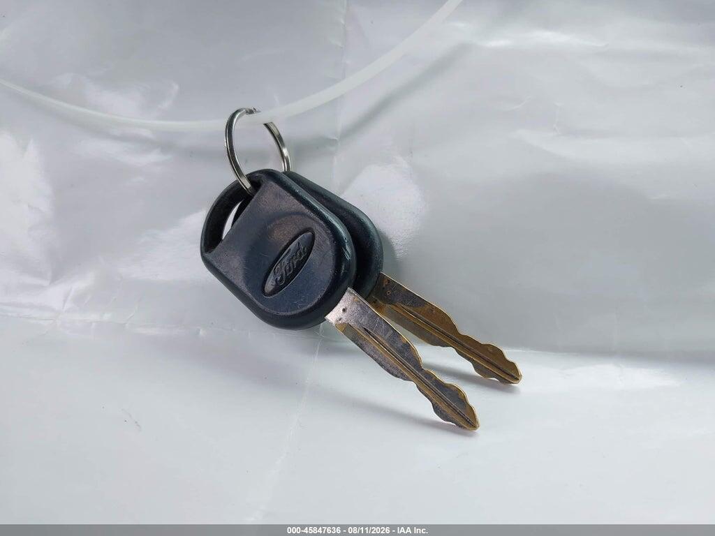 1FTRF12245NB18461 2005 FORD F-150 photo no. 11
