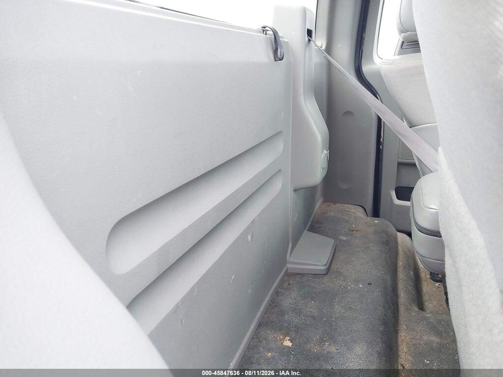 1FTRF12245NB18461 2005 FORD F-150 photo no. 8