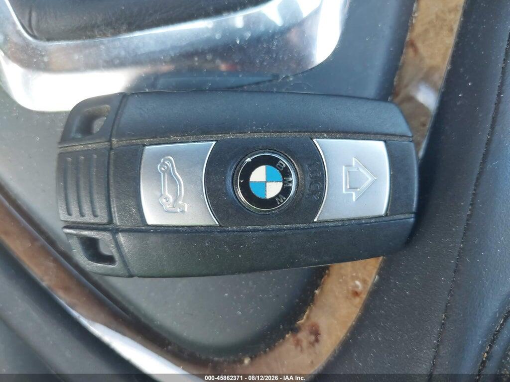 WBAEB535X8CX62005 2008 BMW 650I photo no. 11