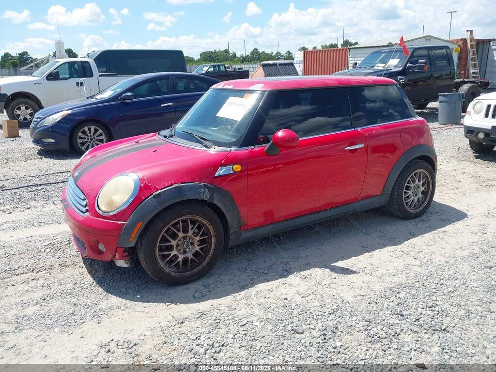 WMWMF33509TT69698 2009 MINI COOPER photo no. 2
