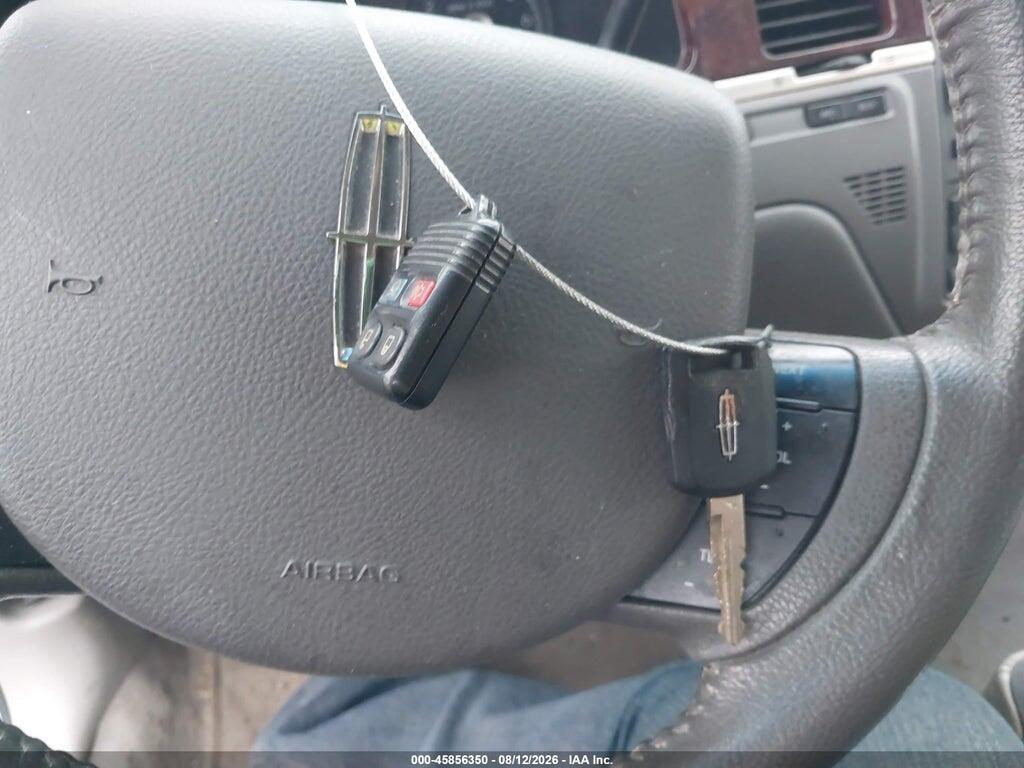 2LNHM82V49X631424 2009 LINCOLN TOWN CAR photo no. 11