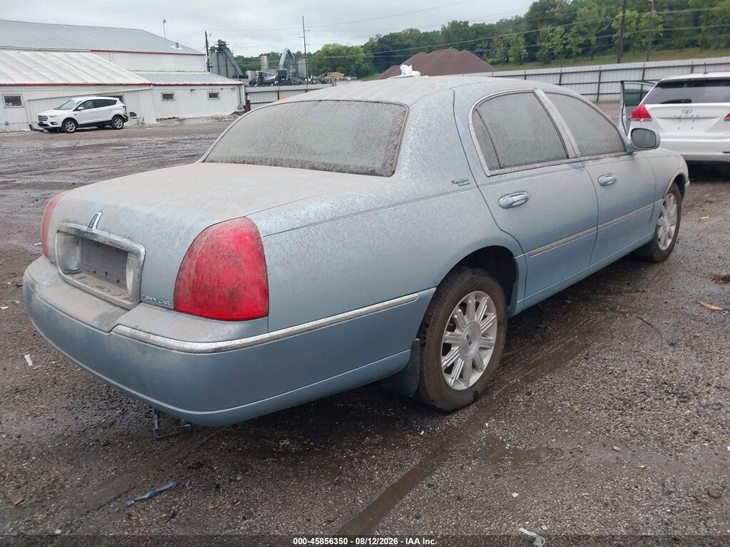 2LNHM82V49X631424 2009 LINCOLN TOWN CAR photo no. 4
