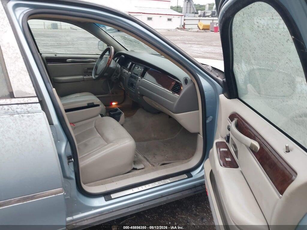 2LNHM82V49X631424 2009 LINCOLN TOWN CAR photo no. 5