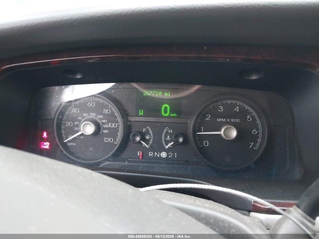2LNHM82V49X631424 2009 LINCOLN TOWN CAR photo no. 7