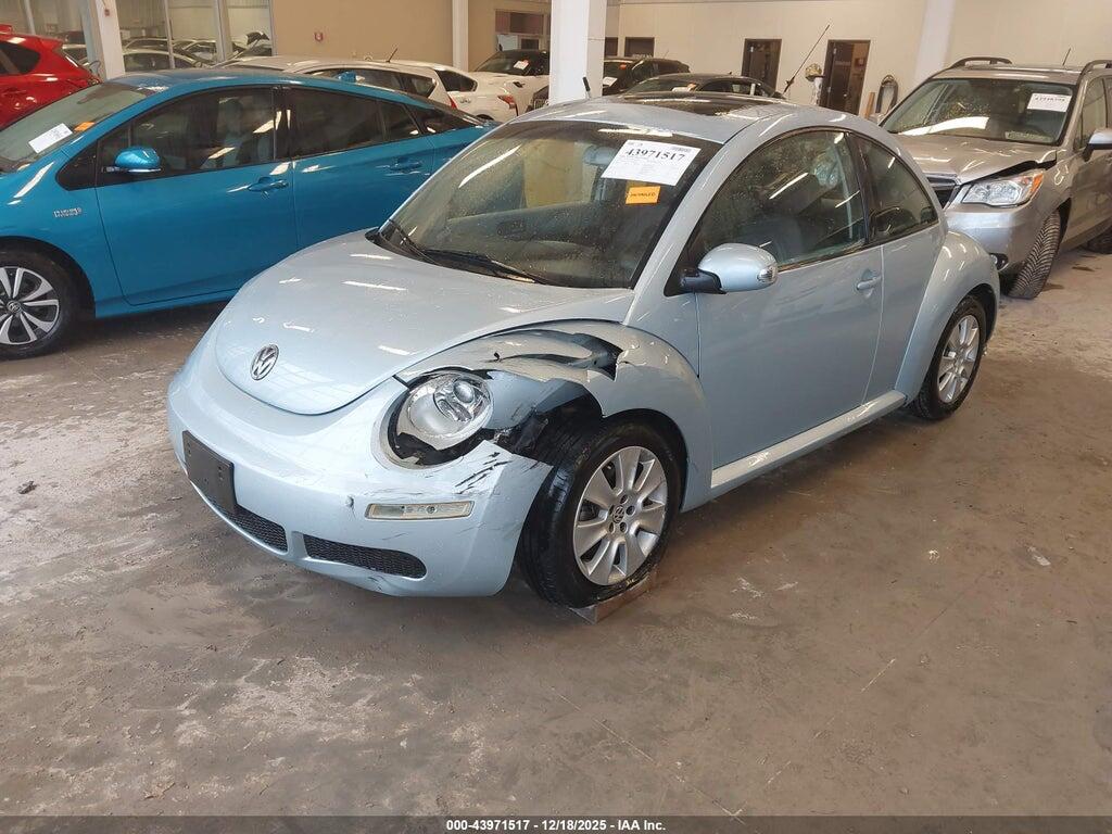 3VWRW3AG2AM006820 2010 VOLKSWAGEN NEW BEETLE photo no. 2