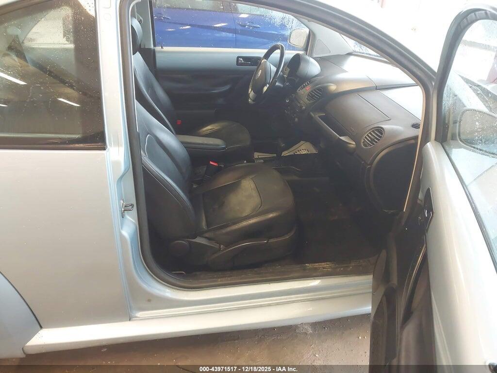 3VWRW3AG2AM006820 2010 VOLKSWAGEN NEW BEETLE photo no. 5