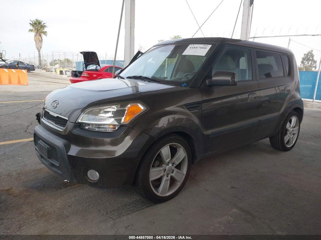 KNDJT2A20A7124026 2010 KIA SOUL photo no. 2