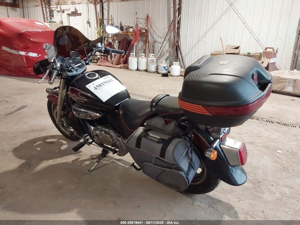 KM4MJ5254A1700035 2010 HYOSUNG GV250 photo no. 3