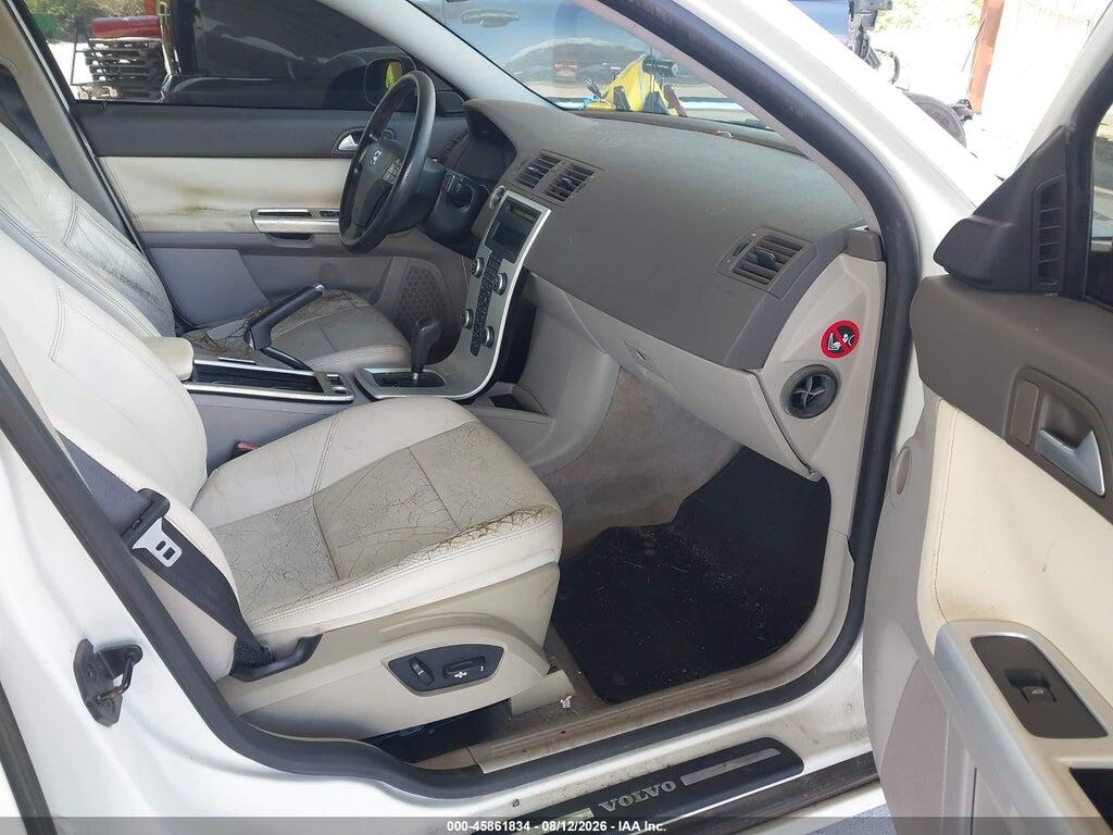 YV1672MS4B2550669 2011 VOLVO S40 photo no. 5
