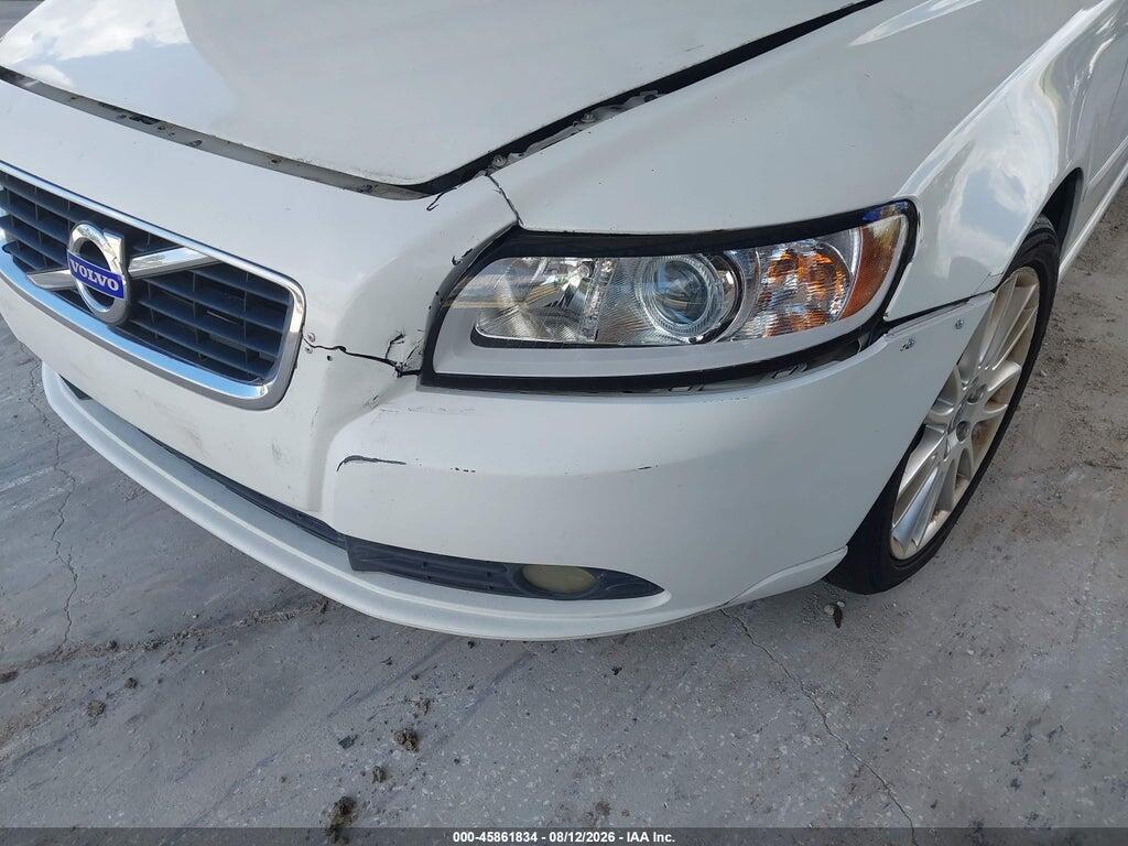 YV1672MS4B2550669 2011 VOLVO S40 photo no. 6