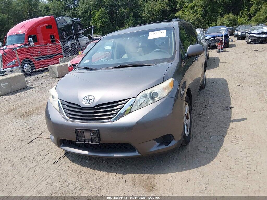 5TDKK3DC1BS042928 2011 TOYOTA SIENNA photo no. 12