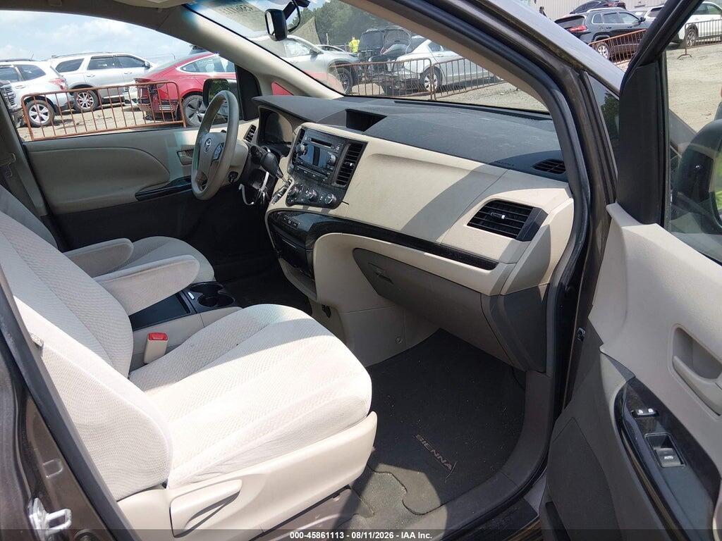5TDKK3DC1BS042928 2011 TOYOTA SIENNA photo no. 5